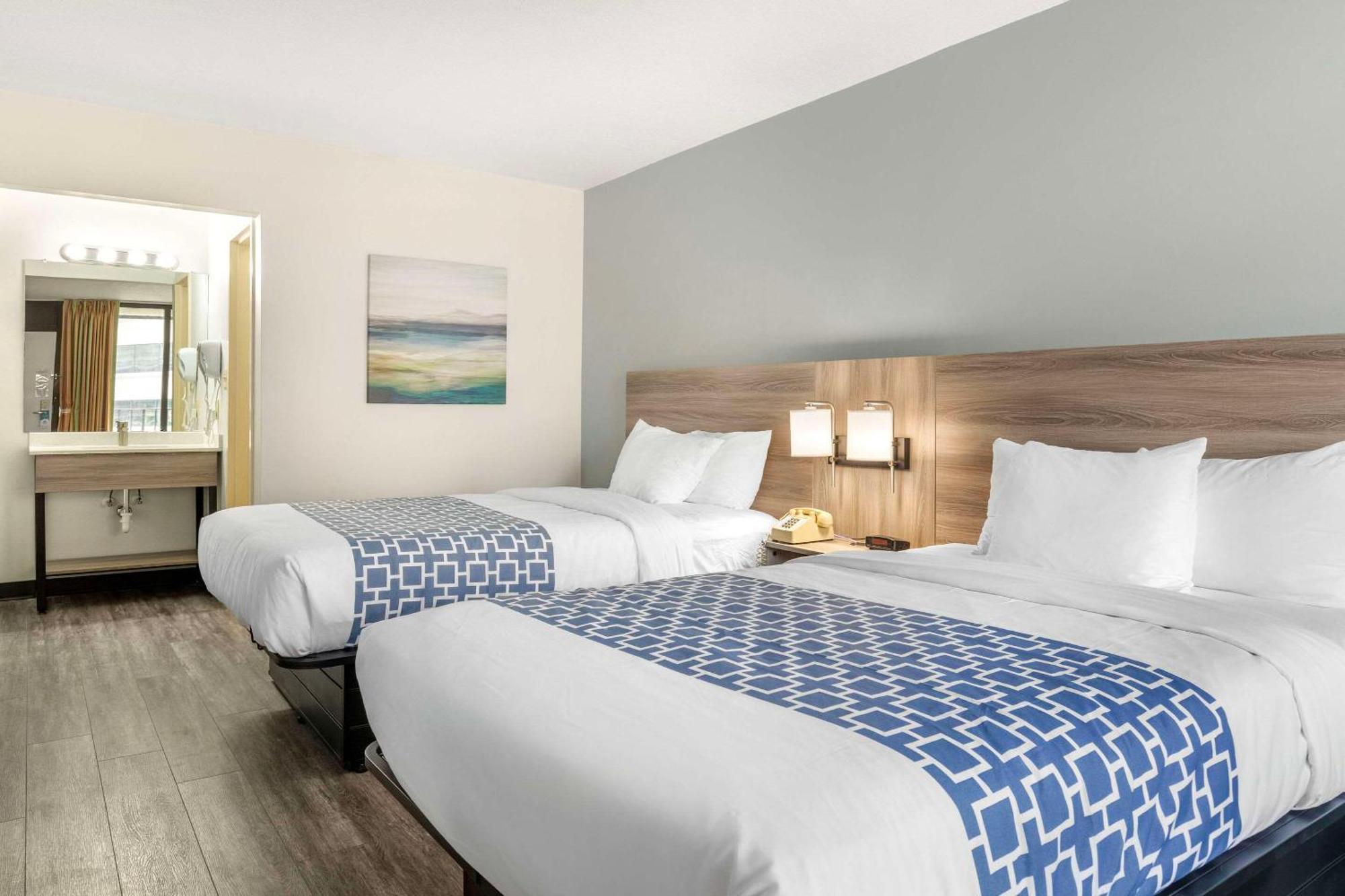 Suburban Studios Tysons Corner 빈 외부 사진