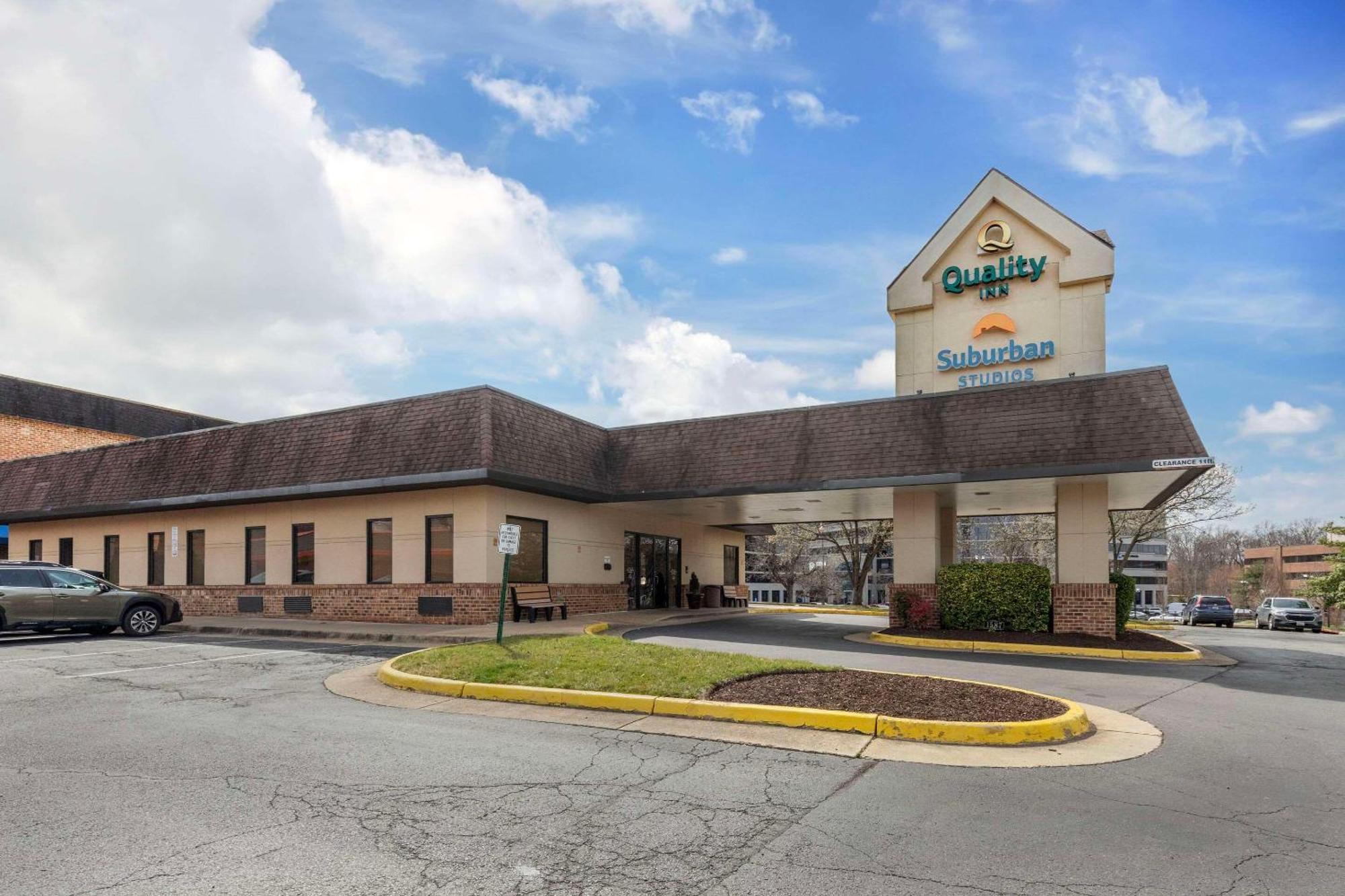 Suburban Studios Tysons Corner 빈 외부 사진