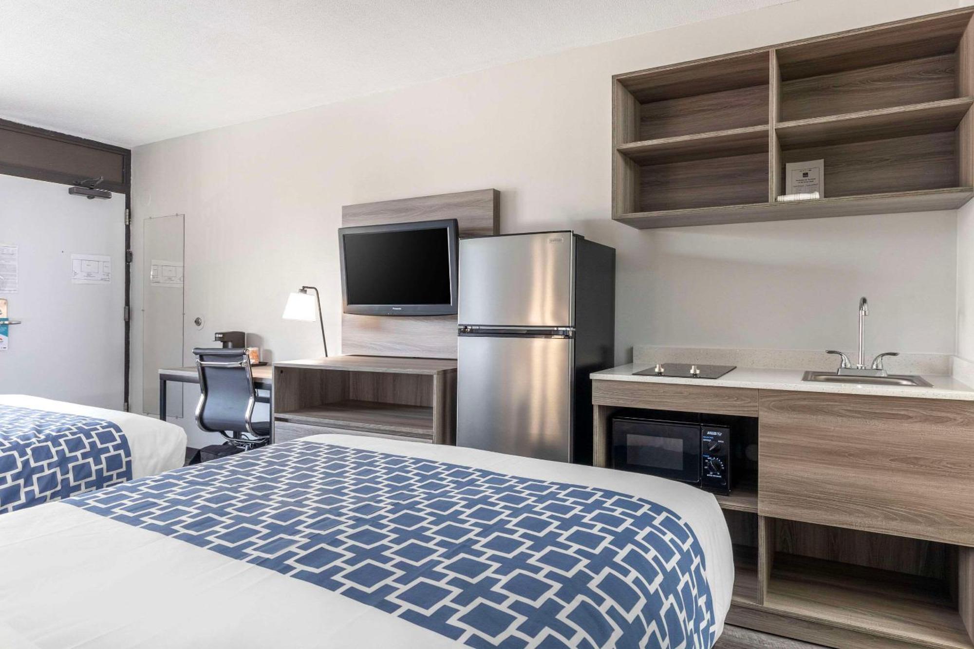 Suburban Studios Tysons Corner 빈 외부 사진